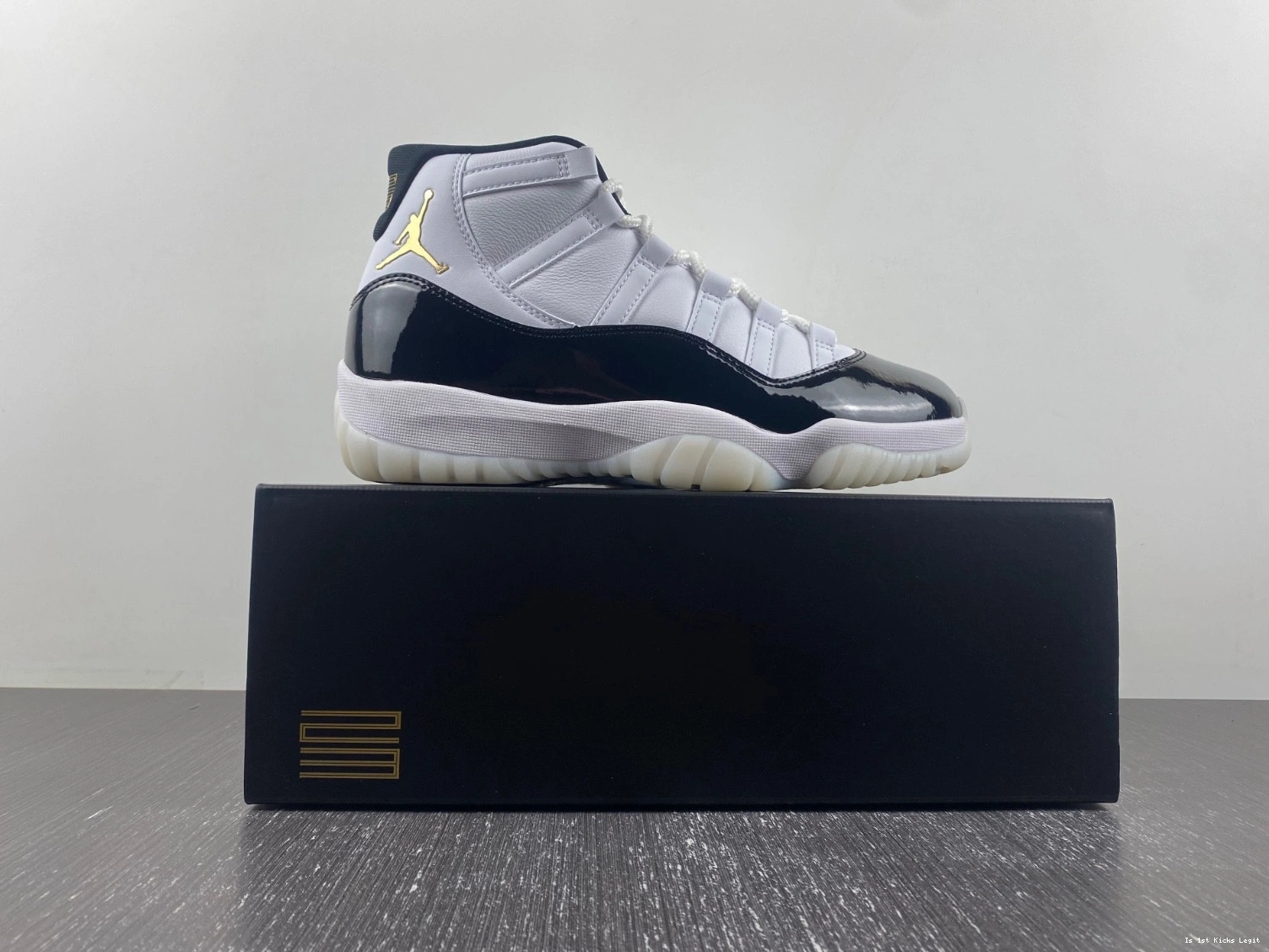 Air 11 Jordan CT8012-170 